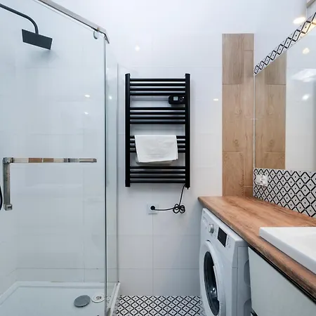 Felsztynskiego Urban By Bookinghost شقة